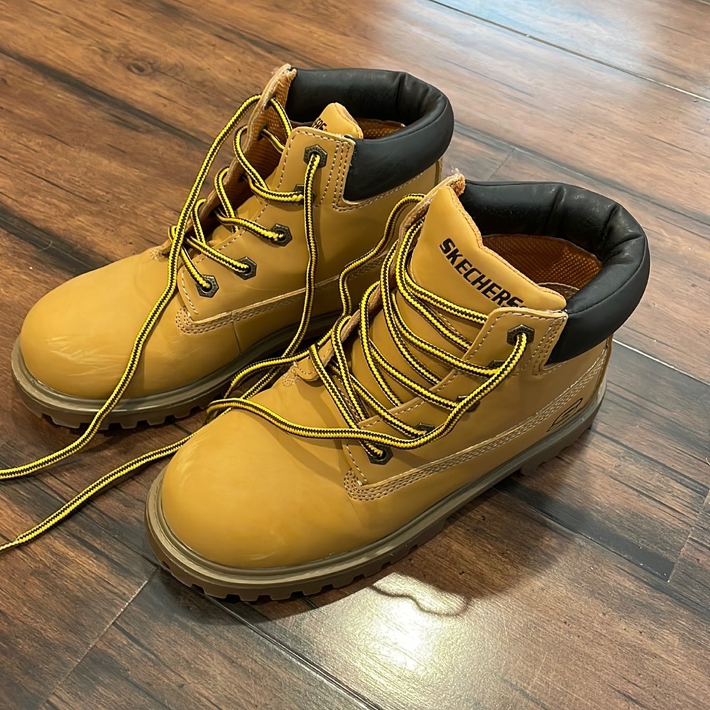 Skechers Kids Work boots Size 3 girls